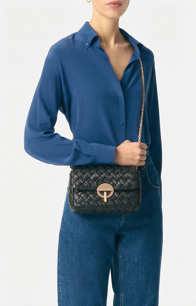 Medium Braided Leather Moon Bag Woven lambskin Black Vanessa Bruno