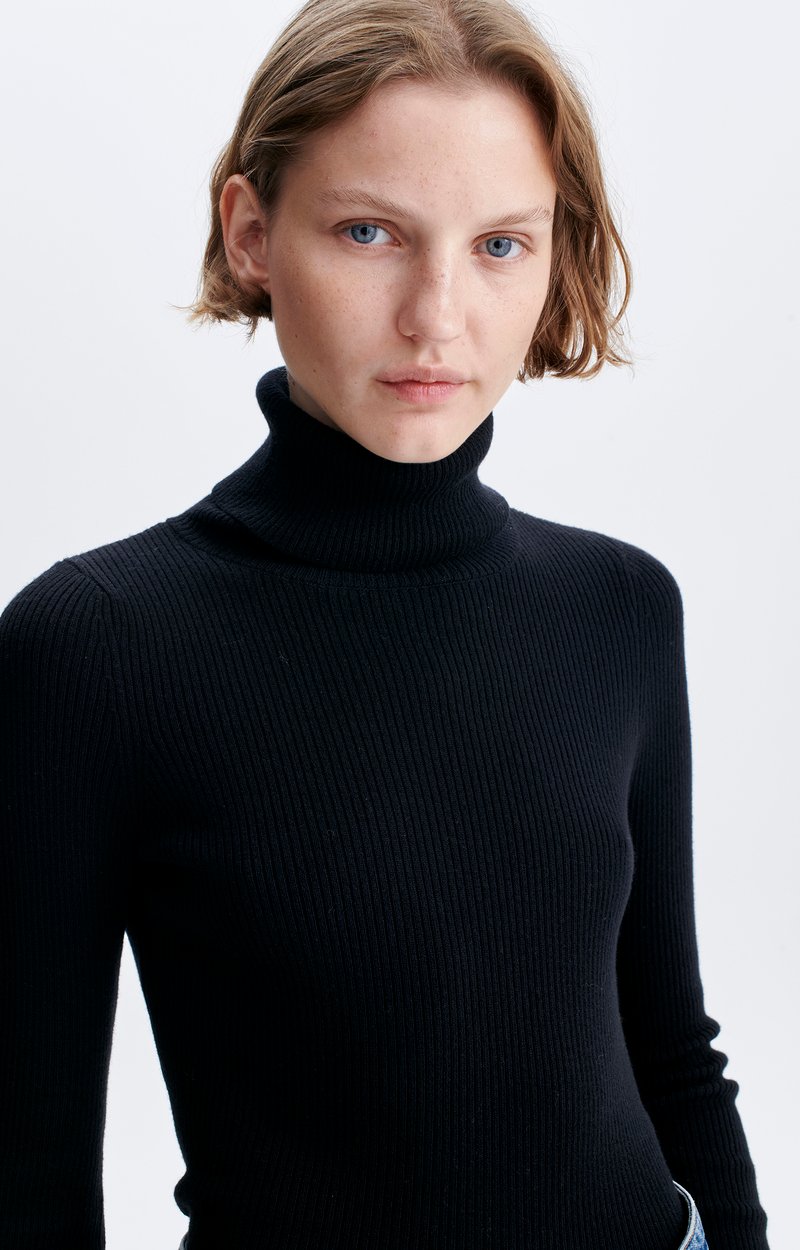 Clothing Turtleneck sweater - VANESSABRUNO