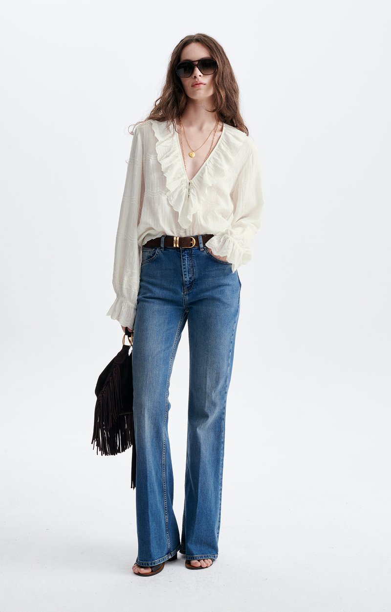 Helea Embroidered Blouse Embroidered cotton, large crossed ruffle, V-neck ECRU Vanessa Bruno