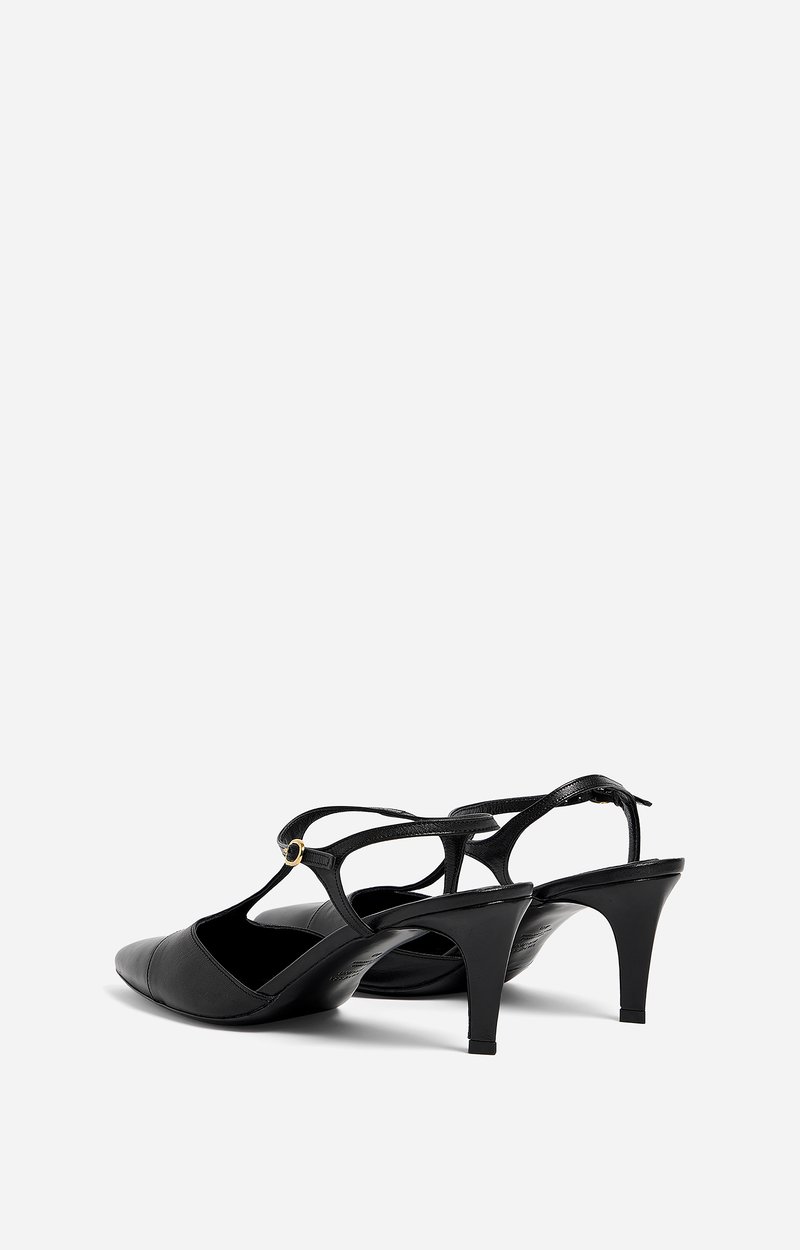 Salom&eacute; Pumps Made of 100% goatskin Black Vanessa Bruno