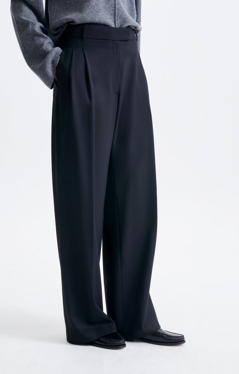 Horea Pants Tailored trousers in stretch gabardine Black Vanessa Bruno
