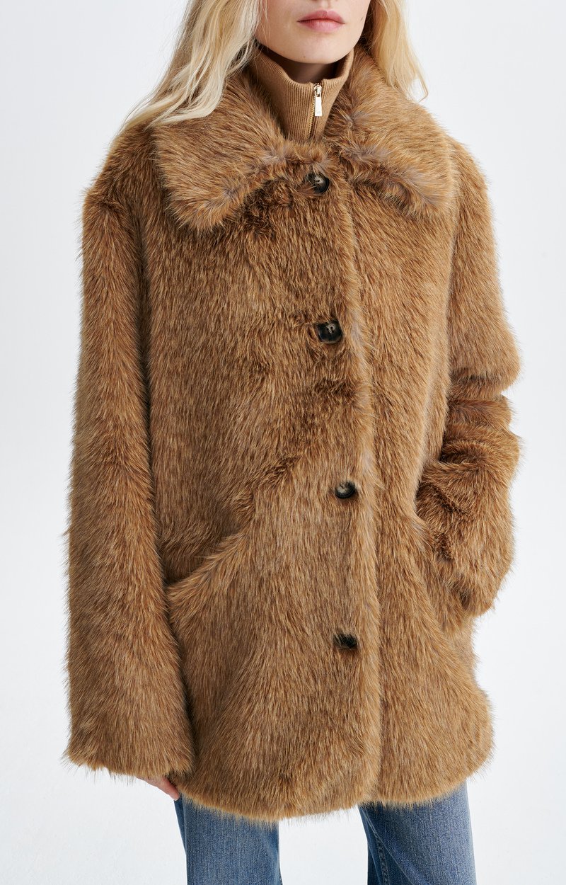 Fileas Faux Fur Coat Short faux fur coat Beige Vanessa Bruno
