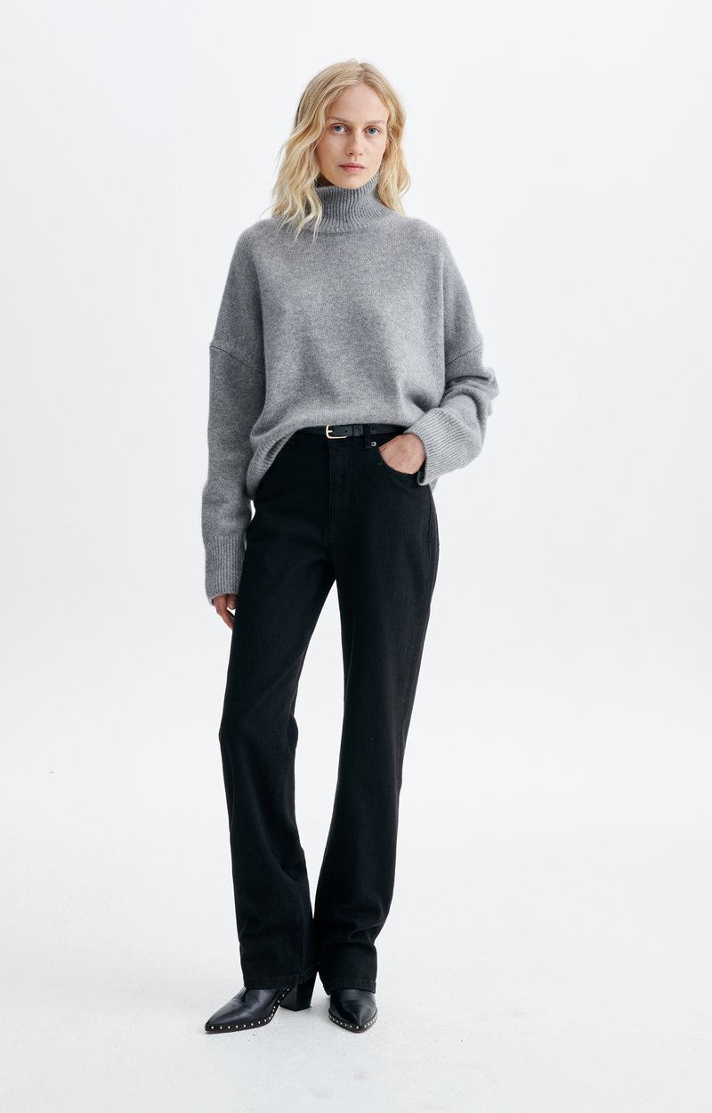 Ryder Jeans, Straight-leg jeans in charcoal denim