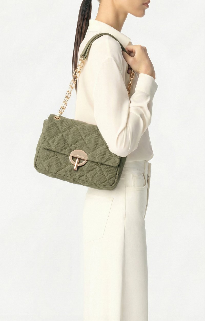 Grand Sac Moon En Lin Lin matelass&eacute;, fermoir dor&eacute;, Made In Italie VANESSA BRUNO