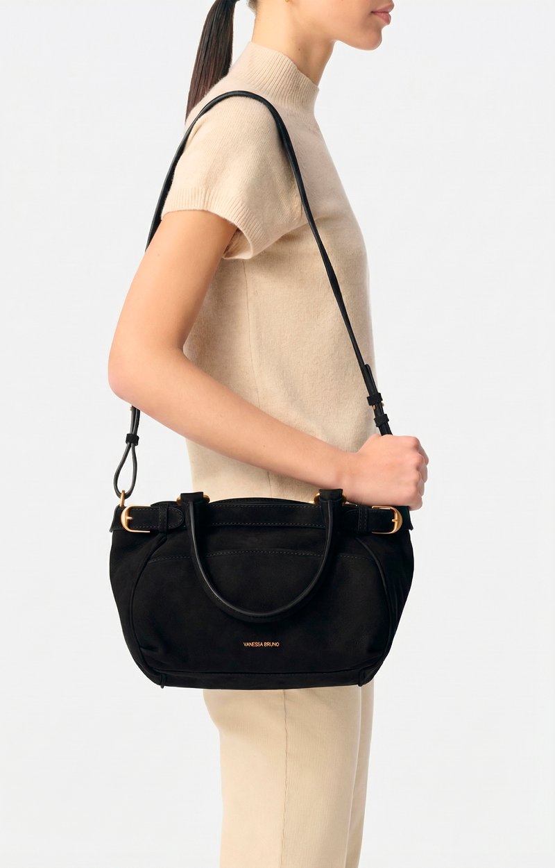 Petit Sac Lune En Cuir Nubuck En Cuir De Vachette Nubuck L&eacute;g&egrave;rement Grain&eacute; VANESSA BRUNO