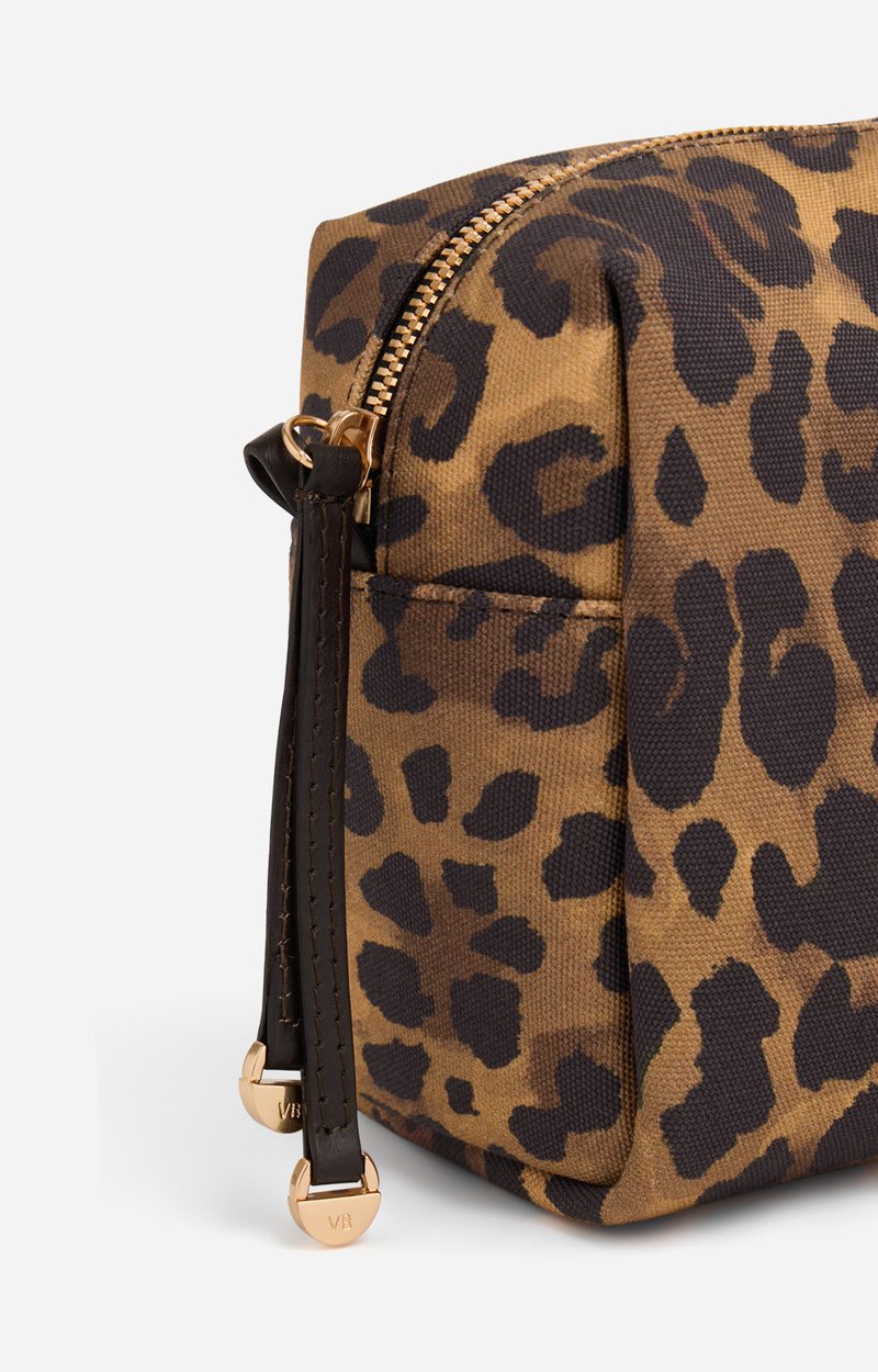 Trousse L&eacute;opard Toile imprim&eacute;e l&eacute;opard, finitions cuir VANESSA BRUNO