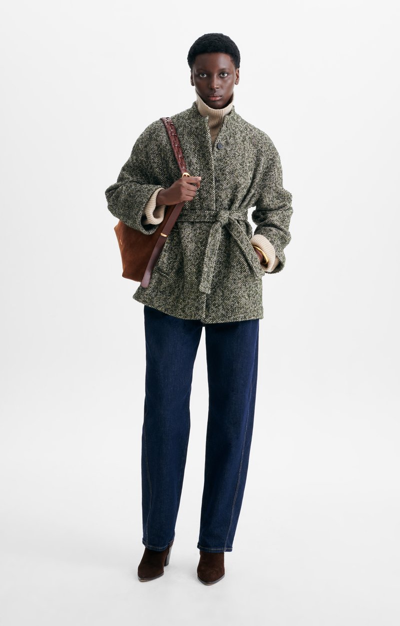 Veste Hara Veste courte en tweed chevron, col montant, ceintur&eacute;e VANESSA BRUNO