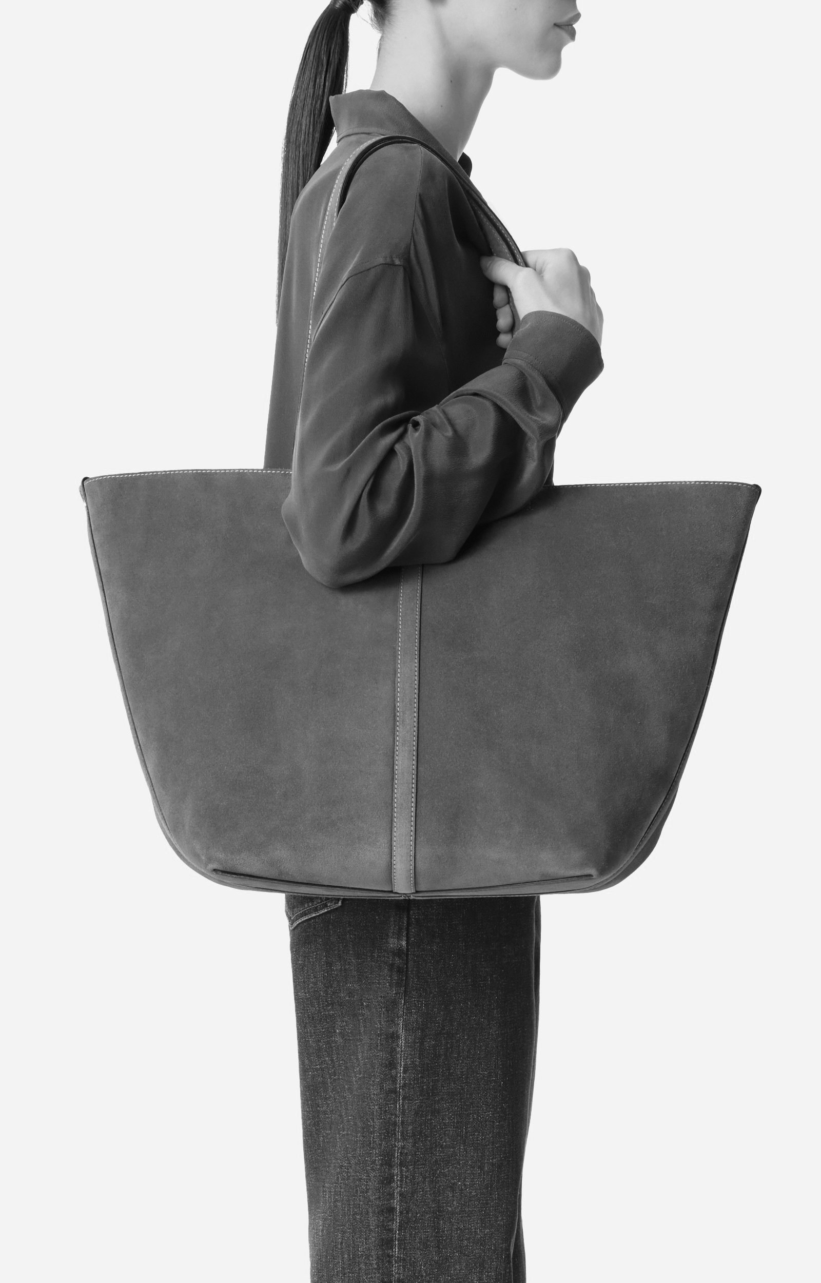 Large Calf Leather Daily Tote Suede leather tote, large size Alloy Vanessa Bruno