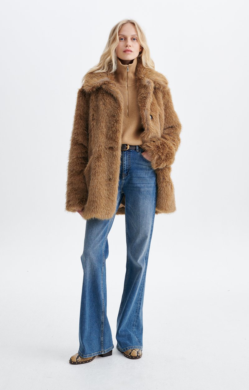 Fileas Faux Fur Coat Short faux fur coat Beige Vanessa Bruno