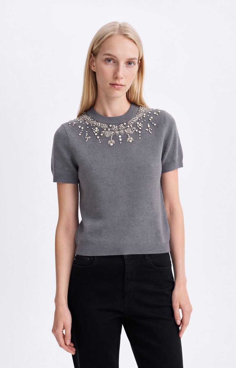 Clothing Sleeveless Sweater - VANESSABRUNO