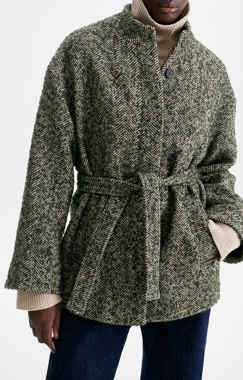 Hara Jacket Short herringbone tweed jacket, stand collar, belted KHAKI Vanessa Bruno