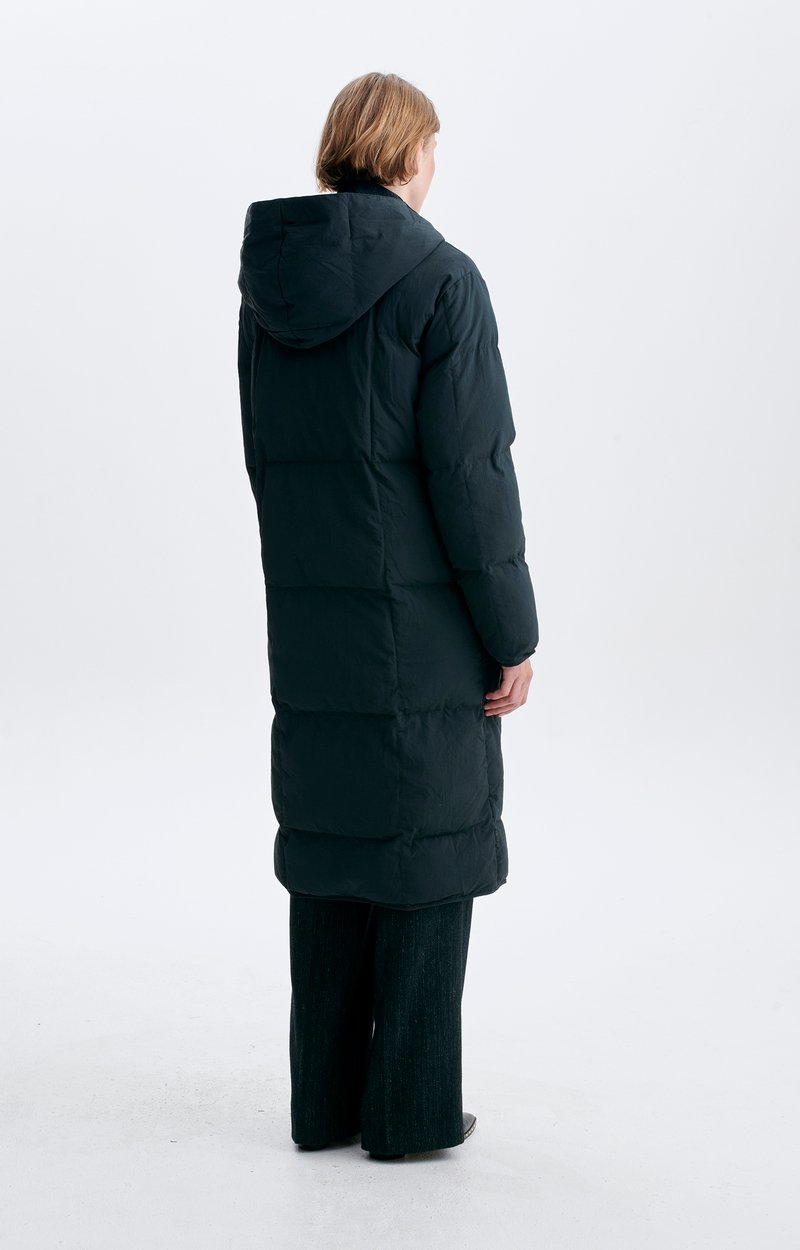 Haruya Padded Coat Long hooded puffer, water-repellent fabric Fir Green Vanessa Bruno